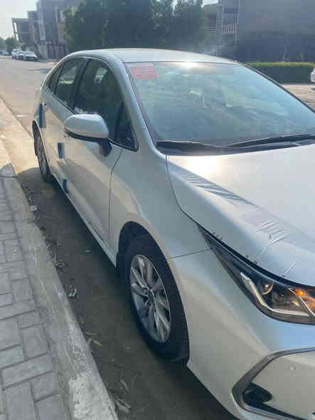 تويوتا كورلا 2024 خليجي 
ضمان تويوتا العراق (SAS ساز ) 🟥
صيانة مجانية لمدة سنتين او 40000 
حجم المحرك 1800 
نوع الوقود بانزين
ماشيه 17 الف كم 
دخول ذكي بصمة 
تشغيل بصمة 
شاشة ديجيتل  
تبريد قطعتين 
ويل كب حجم الاطارات 16 
حساسات امامي خلفي 
لايتات عدسة 
بك لايتات لد 
كشاف لايت لد 
مرآة قابلة للطي 
اشارة بالمرآة 
وضعيات قيادة 
مرآة داخلية عاكسة 
رقم اربيل تريد تحويل او وكاله 
سياره جديده وعلى ايدي بلعافيه ع الياخذها 

(مكان السيآرة بغداد)
رقم صاحب السيارة 
***********/

السعر :: اطلبه بالتعليقات يصلك خاص 📩

#ادارة_الصفحه ⚡

ملاحظه / 🔴
مدير الصفحه غير مسؤول عن بيع وشراء واصوليات السياره نحن صفحه لعرض السيارات فقط.
