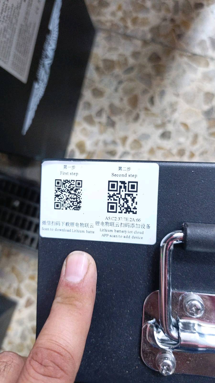 السلام عليكم عندي بطارية ليثيوم 35 امبير وبيها نظام حماية BMS بعدها جديده ما ماشي بيها ولا خطوه سعرها 400 الف
