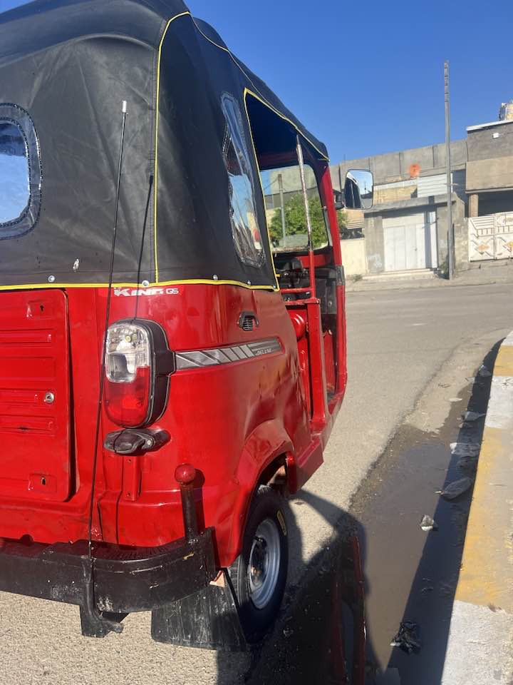 سلام عليكم ورحمة الله وبركاته عند تك تك موديل ٢٠١٧داخله ٢٠١٨اوراق اصليه شرط ترقيم مكينه مال واحد وعشرين جديده كهربائية كله شغاله تك تك ربع ماذب عليه كبل للشارع بيه بس دوسات معمره مكان بغداد المحموديه السعر مليونين ٨٠٠ وبيه مجال حك جيه رقم ***********متوجد واساب وتصال
