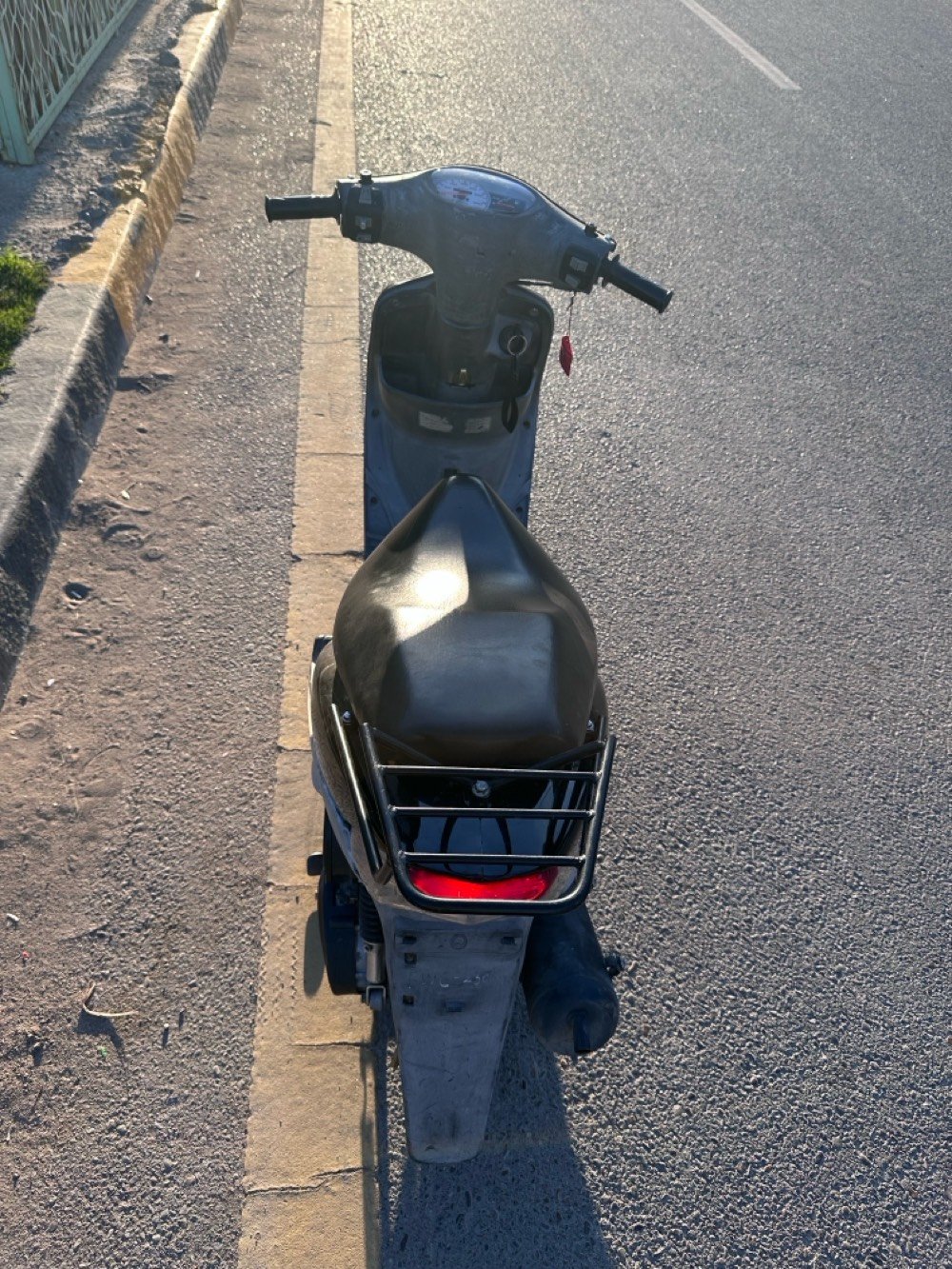 دراجه للبيع 
نوع الدراجه ماكس منغولي 
الدراجه مفتوحه بس نضيفه كلش ✅
الدراجه نكره سلف ✅
يحتاجله بس اشاير وتكمل اي نقص مابيه✅
الدراجه نضيفه بمعنه الكلمه🔴
كفرات تايوان اصلي 🇹🇼 
السعر 400 وبيه مجال عله كد الجيه🔴
للستفسار *********** موجود واساب 
مكان بغداد الحريه 📍