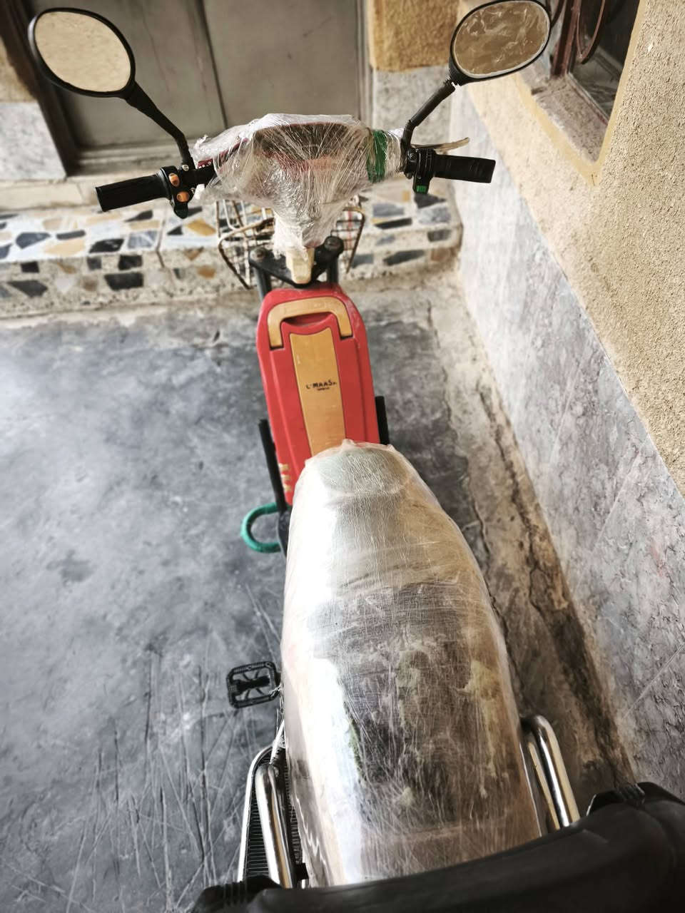 السلام عليكم ورحمه الله وبركاته 
موطور شحن الماسه نضافه ٩٥٪ نق دشبول فقط 
كلش جديد بطاريات نص عمر ابيع كشر 
المكان الفلوجه 
الرقم ***********
السعر 220 وبي مجال
