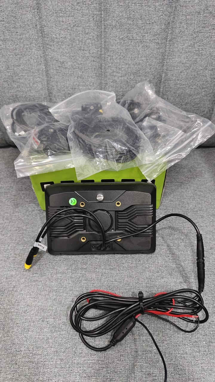 السلام عليكم شاشة مال دراجة ماركة اصلي قياس 6.25 اينج ،موديل M8 مال بالة امزون نضام كاربلي بلوتوث يربط مع سماعة خوذه،جديد كامل ملحقات وياه ضد الماء كاميرتين وياه خلفي و امامي ديقته فول ايج دي،ياخذ الرام و فلاش

سعر 75 الف 

توصيل كل محافظات متوفر


**إذا كنت صاحب هذا الإعلان وتريد حذفه لأي سبب، رجاءا أرسل رسالة إلى الدعم الفني**