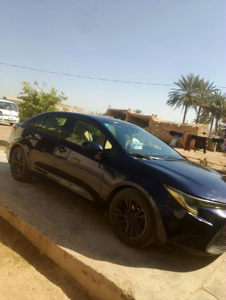 السلام عليكم كورلا موديل 2021فول مواصفات هايبرد شحن امريكي رقم كركوك اجنبي جديد بيها بطاقه بانزين 
شرط التحويل والوكالة بيها قطعتين صبغ بسيط فقط سياره جديده مال جناي ماتحط عليها ولا ربع 
للتواصل على رقم الهاتف : ‭***********‬
