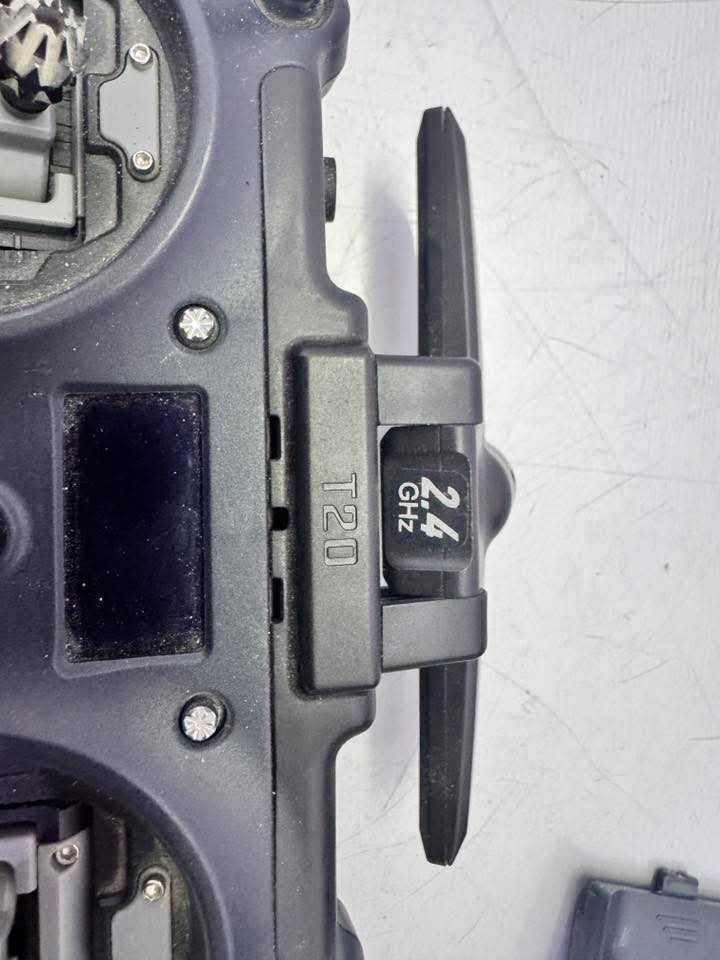 للبيع جمبر t20


**إذا كنت صاحب هذا الإعلان وتريد حذفه لأي سبب، رجاءا أرسل رسالة إلى الدعم الفني**