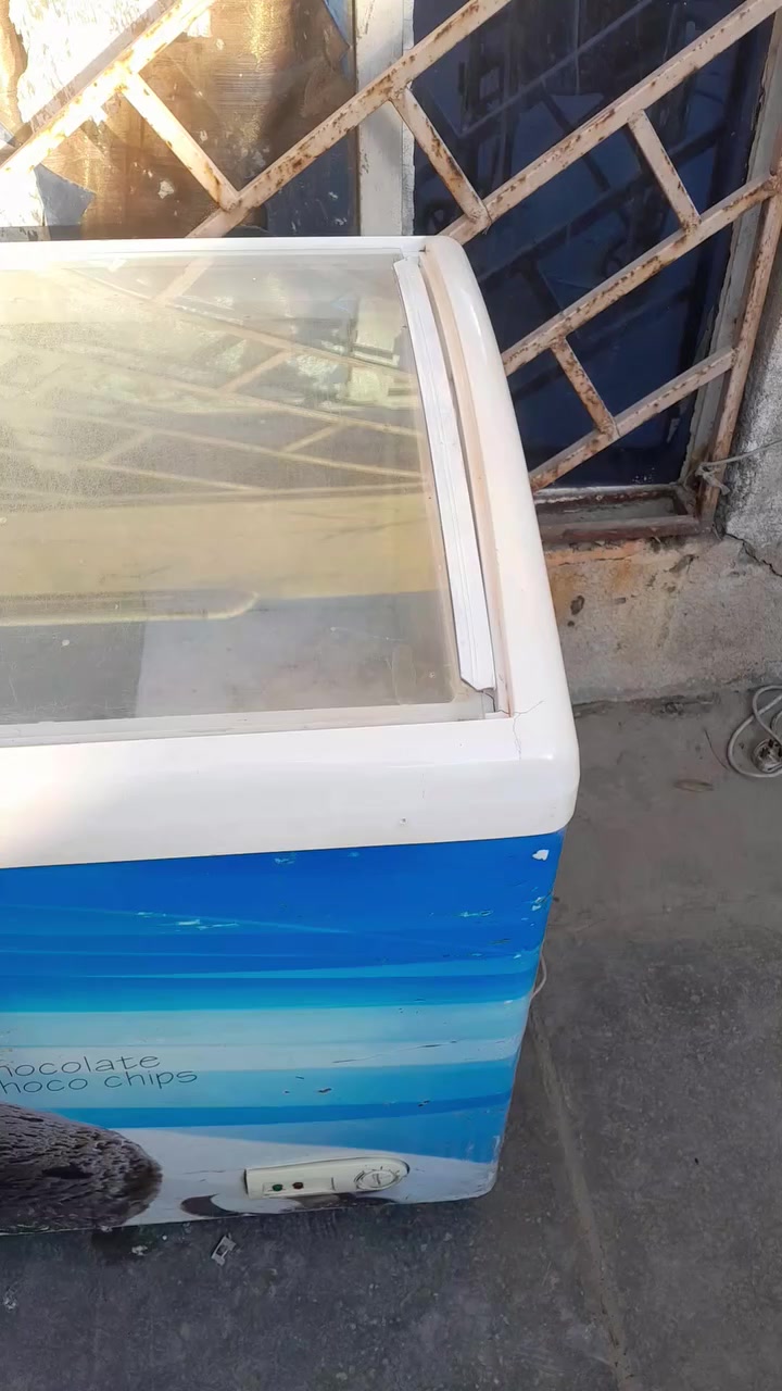 عارضة بطحية 14 قدم للبيع العنوان بغداد المشتل للتواصل ***********
