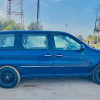 سيارة كيا كرنفال سيدنا موديل 2005 السعر 55 وبيهه مجال للشراي 078422947...