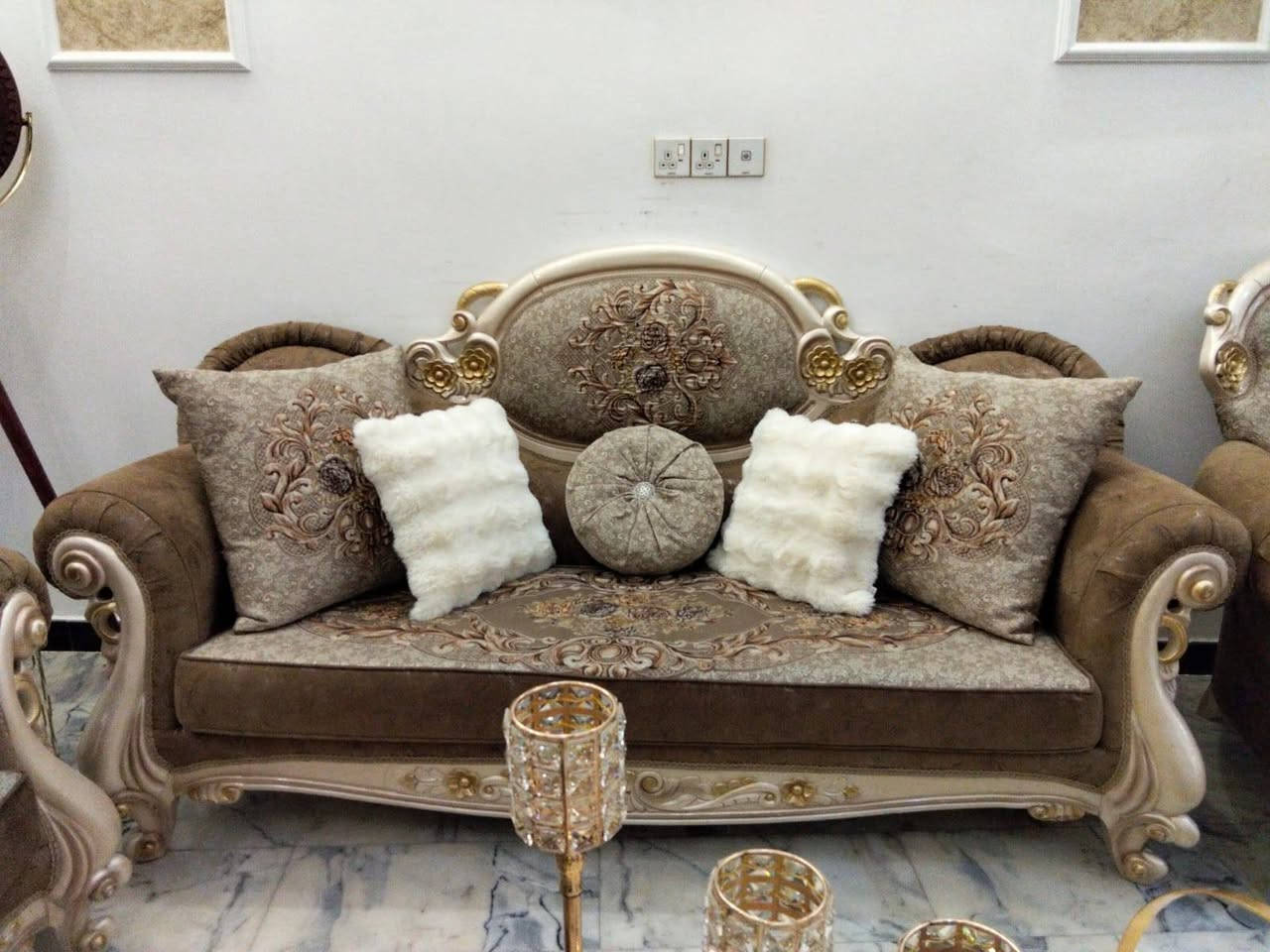 تخم زان مصري ملكي درجة أولى جديد ميه بالميه وتكمه أتصال ***********
