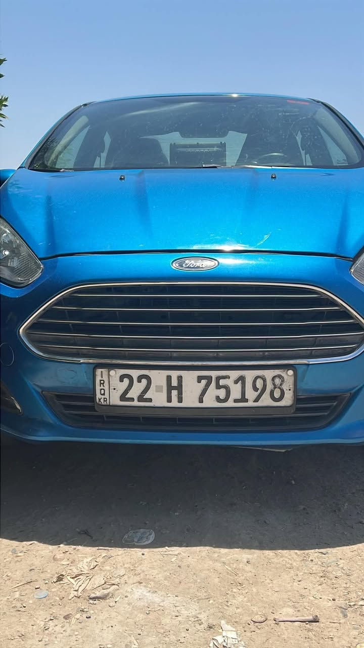 مراوس فقط
فورد فيستا ١٦٠٠ موديل ٢٠١٦ كلين السياره 

شرط كير ومكينه وصدر وتبريد نضافه تخبل

*********** موجود واتساب
