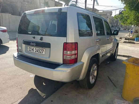 السلام عليكم جيب لبرتي موديل 2012 رقم بغداد الدولي بأسمي تحويل ثاني يوم السيارة جديده مكينه كير كهربائيات كلها سليمه مابيها نقص تبريد ثلج مكينه 3700 سته سلندر العنوان بغداد حي العامل السعر 90 السونار مرفق مع الصور *********** بغداد
