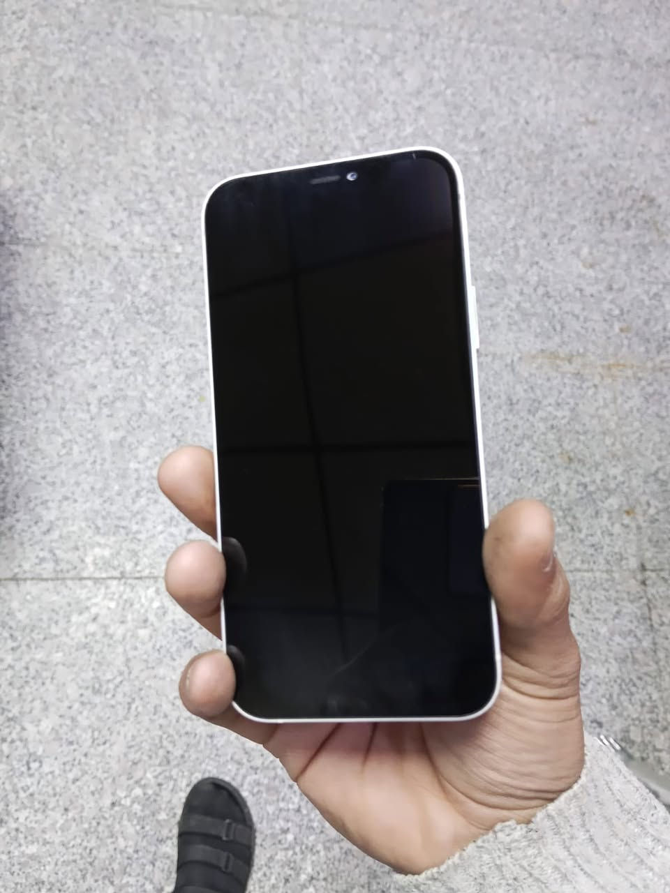 آيفون 12 كامرتين
ذاكره 128 … 

مبدل بطاريه اصليه من ابل وشاشه هم شرط سلاسه 120هيرتز 

كله لوك الجهاز بدون أي عيب فقط فيس إيدي واكف 

الجهاز حيل نضيف بدون أي عيب وضمان

الجهاز كامرات سماعات سيم كارت 

السعر 190 ألف وبيها مجال بشراي 

العنوان كركوك طريق بغداد 

***********
