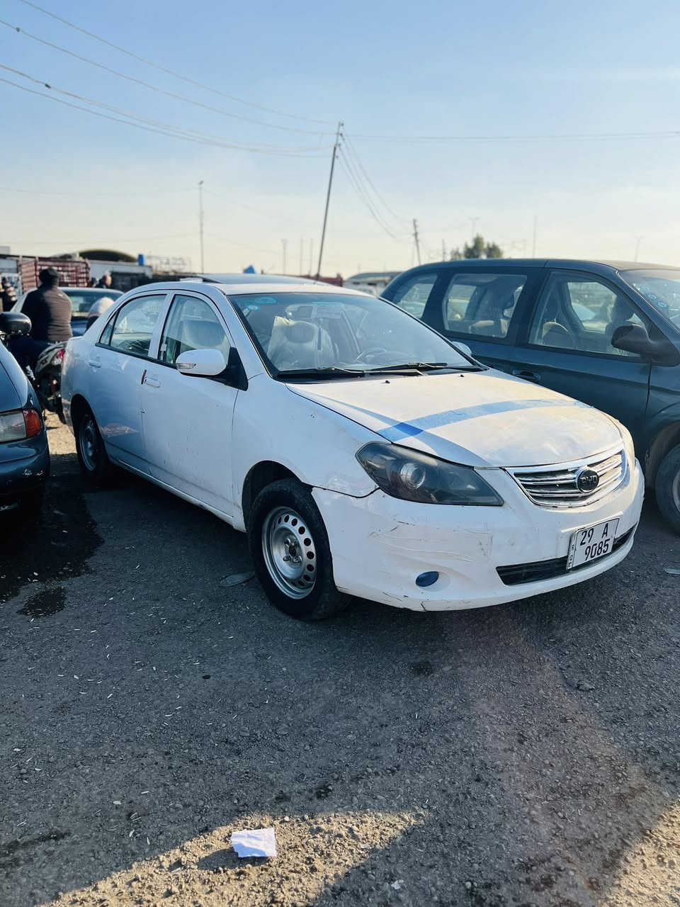 بيوايددي ١٣ سياره مابيهة صبغ وضربه سياره جاهزه خير من الله السعر 46بيهة مجال قليل الشراي ‭***********
