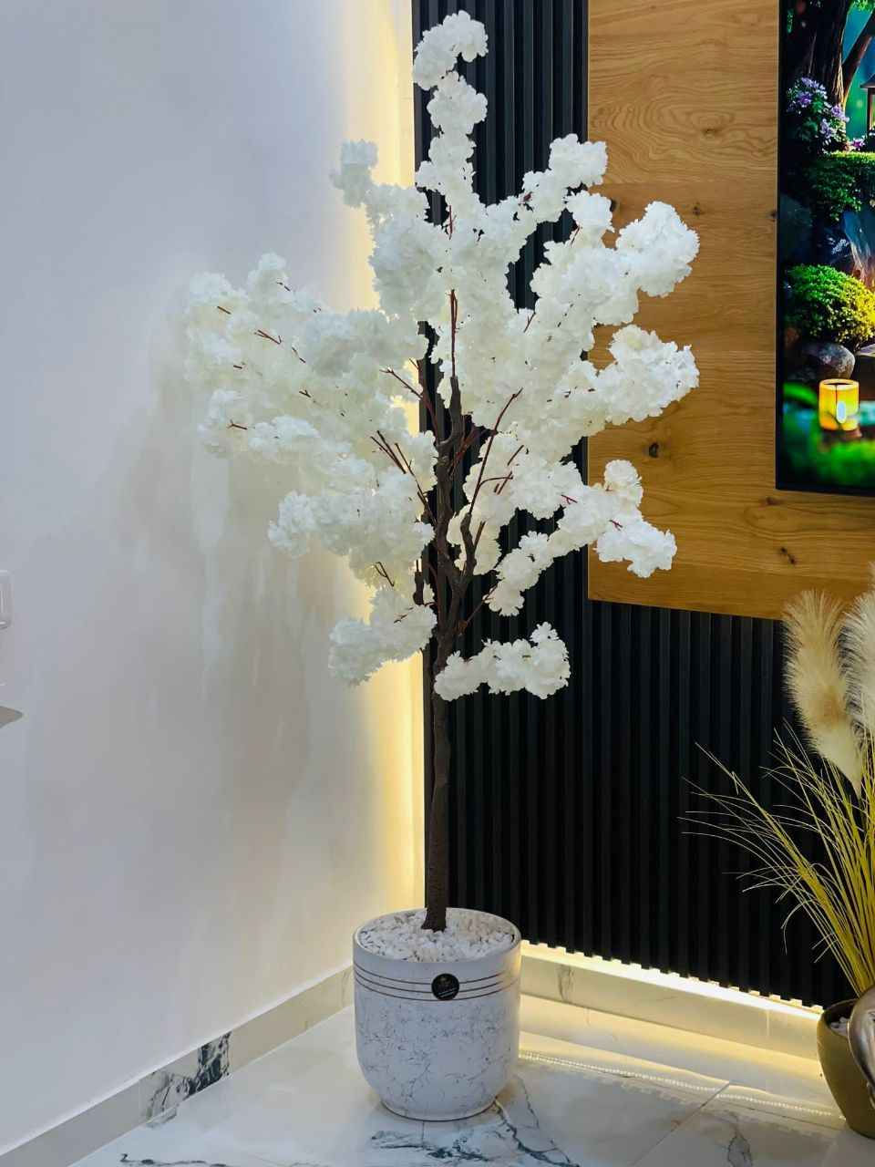 🌸🔥 وصل الجديد… شجر اللوز الاصطناعي الفخم 🔥🌸
حوّل أي زاوية ببيتك لتحفة فنية فاخرة 😍
شجر لوز أبيض بطول 175 سم، أوراقه وزهره كثيفين وكأنهم طبيعيين بالضبط 🌿✨

🪴 القاعدة؟ قوار بورسلان فاخر مع حصى أبيض بيعطيه لمسة رقي وأناقة من الآخر!
💡 لا سقي، لا صيانة، لا وجع راس… بس منظر فخم طول السنة 🌸

✅ مثالي للصالة، زاوية الاستقبال، أو حتى المكتب
✅ موديلين مميزين، كل واحد إله جماله الخاص
✅ الكمية محدودة – احجز شجرتك قبل ما تخلص

خلي بيتك يحكي عن ذوقك الراقي… وأول ما يدخل الضيف رح ينبهر 💛✨

توصيل لجميع مدن الضفة و القدس و الداخل 🛵 עראבה, Z


**إذا كنت صاحب هذا الإعلان وتريد حذفه لأي سبب، رجاءا أرسل رسالة إلى الدعم الفني**