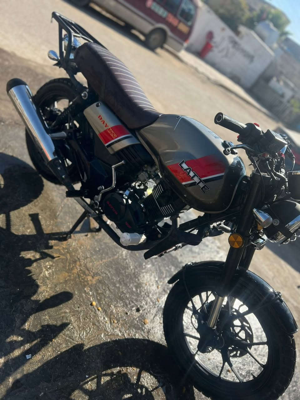 السلام عليكم دايوان لايتي 2024 دراجه كفاله عامة اوراق ضايعه اتكفلك حلال حرام وعشائرية مكان بغداد كمالية 
سعر 1400    ***********
