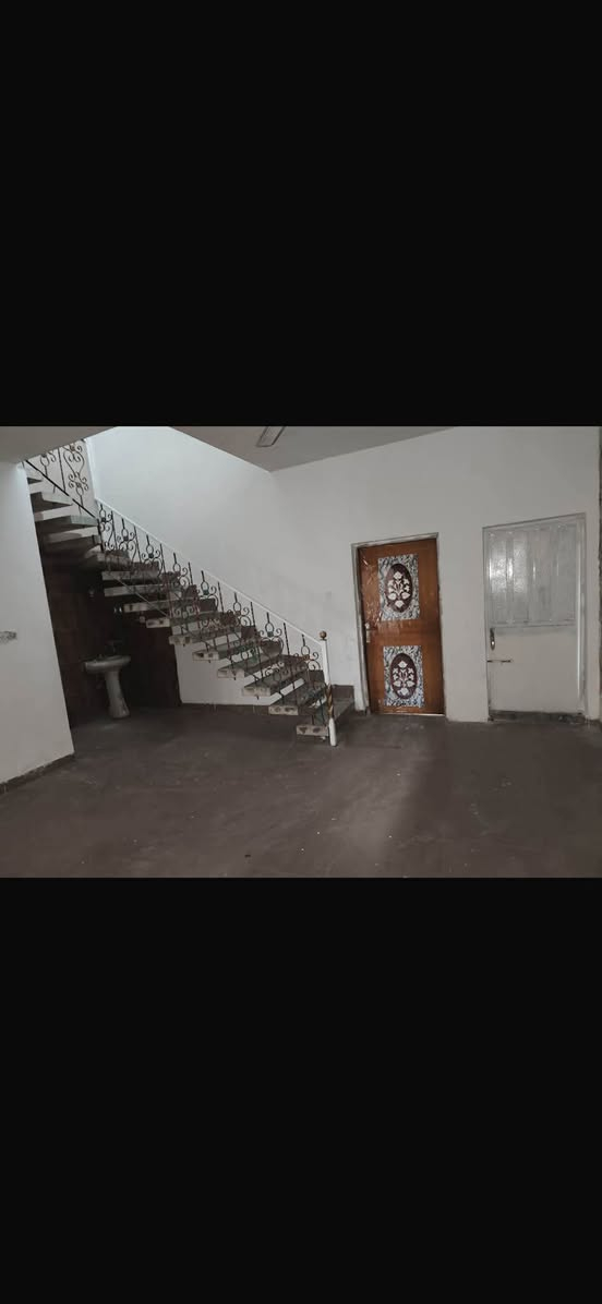 1 Bed 2 Baths - House

Baghdad, Iraq

بيت ملك للايجار مساحته ١٥٠ متر, يتكون من غرفة نوم, وصالة, واستقبال, ومطبخ, ومخزن, وكراج, وترك عدد (٢), وحمام شرقي غربي داخلي,  وتواليت خارجي, وسطح واسع وكبير…
بغداد/ البلديات/ المضمار يبعد (واحد كيلو متر) عن حي التجار, وبناية الامن العامة القديمة القريبة على القناة, وشارع المدارس…

للاستفسار الاتصال على ابو حسين
*********** بغداد, العراق
