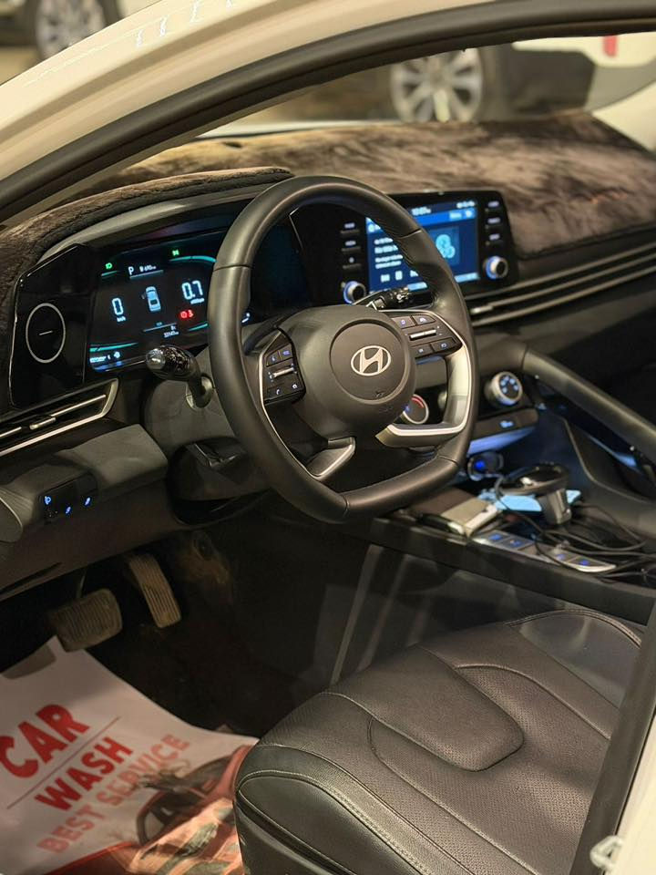 النترا 2025
تجميع صيني
كامل مواصفات سلايد فتحة سقف بصمة            
ماشية 33 الف كيلو متر 
رقم اربيل
تحويل مباشر 
شعار باركود 
المواصفات :
مود درايف ( ايكو ٫ كومفرت ٫ سمارت ٫ سبورت )
كير طيارة 8 نمر 
بصمة تشغيل بصمة ابواب
شاشة اصلية 
عداد سرعة ديجتل 
مقاعد جلد اسود 
6 ايرباك (الدشبول الدركة التكم المقاعد)
لايت led نهاري
فتحة سقف سلايد روڤ_+ استيرين رياضي 
ويل رياضي حجم 17
تبريد قطعتين
مري كهرباء+ اشاير بالمري
كروس سرعة وفول تحكم ستيرن
حساسات خلفية +كاميرا 
سايد بريك كهربائي
( حادث السيارة براكيت خلفي جهة اليمين اسفل الصندوگ فقط بدون اي طخه لقبغ الصندوگ تجي ع الفحص ) 
السعر 153$ / 
رقم واتساب وعالخط  / ***********
