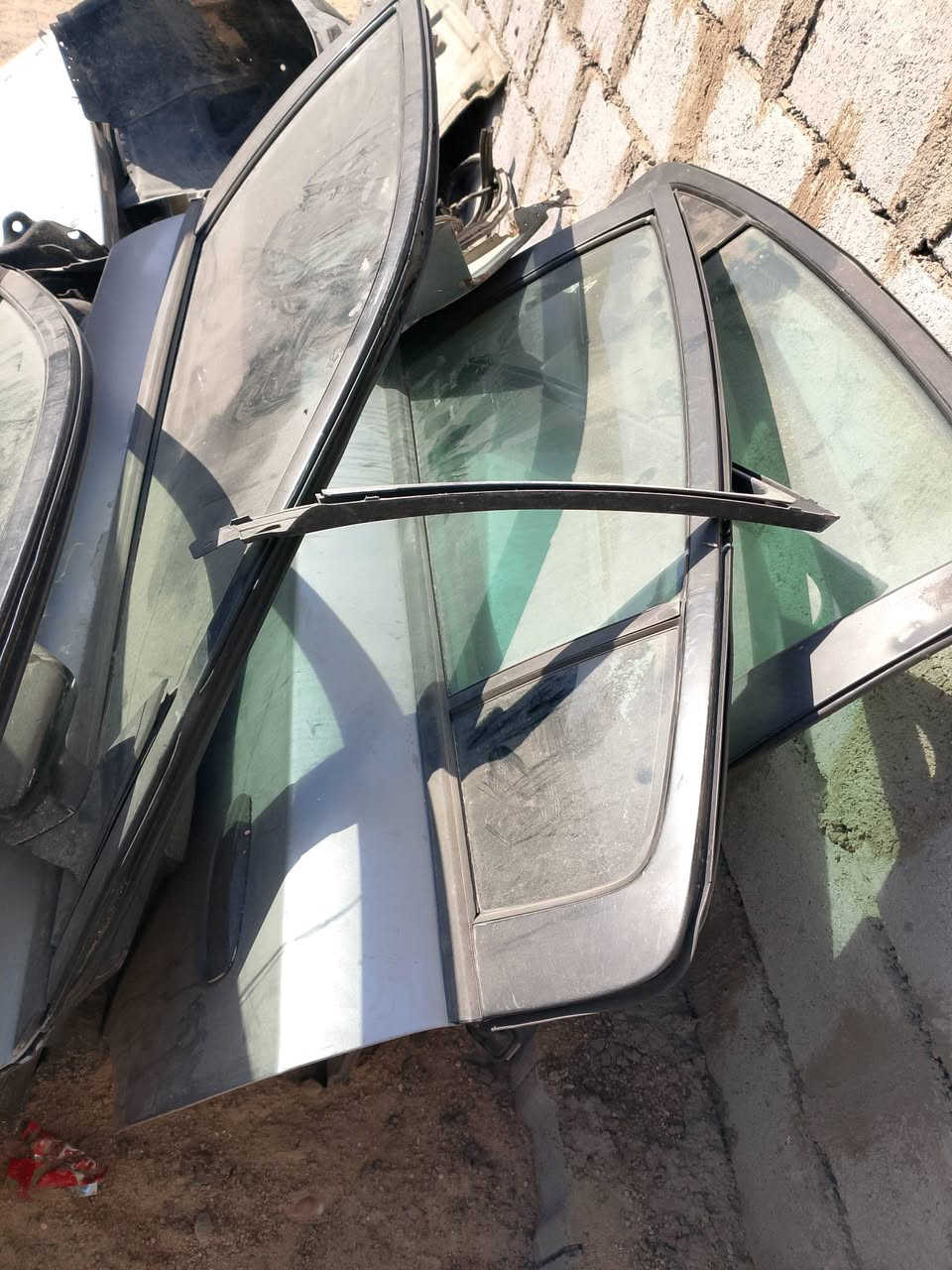 السلام عليكم
غراض البيع سستم كامل 
4بيبان 
وبنيد 
وجنطه 
2وجاملقت
***********
