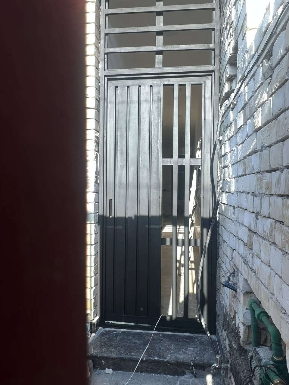 سلام عليكم صباغ متفرغ اطلع جميع المحافظات اسعار مناسبه جدن المهندسين تفضلو يوميه قطعيه اطلع رقم *********** رقمي واتساب ***********
