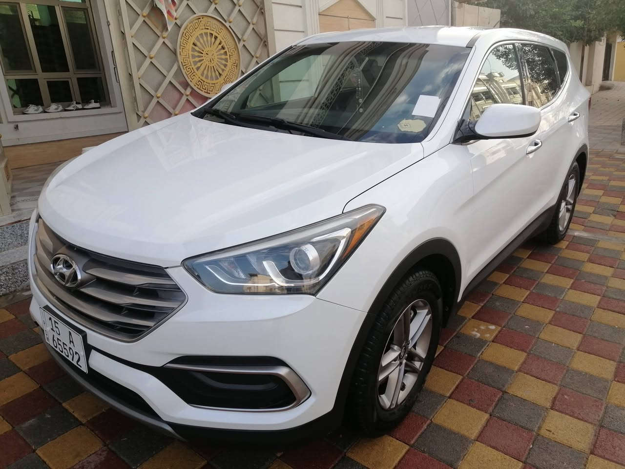 سلام عليكم للبيع سياره سنتافي 2018
وارد أمريكي كلين كفاله عامه 
ماشيه 90 حقيقي 
اربعه سلندر خمسه راكب 
كير محرك ابلادي برغي مامفتوح
السياره كله على وضع الشركة 
رقم انبار دولي تحويل ثاني يوم 
السعر 160 اوبيه مجال 
العنوان الانبار الرمادي 
الرقم  ***********
