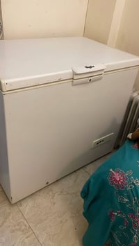 مجمدة ١٦ قدم • نظيفه • ماطور أصلي