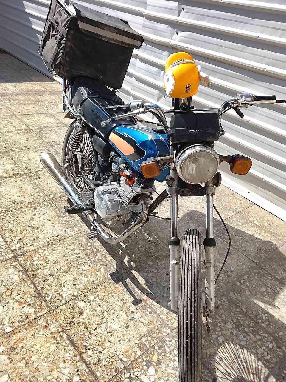 سلام عليكم للبيع ايراني 4 كير موديل 22 كفاله عامه مناقصها ايشي السعر 450 مكاني بغداد البياع ***********
