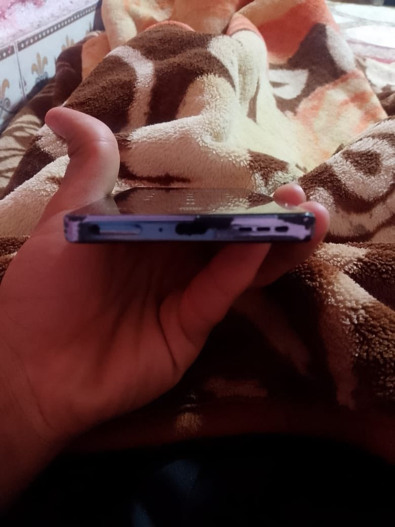 انفنكس جي تي 200 برو  ذاكرته 256 ب200 الف مكاني البصره ***********
