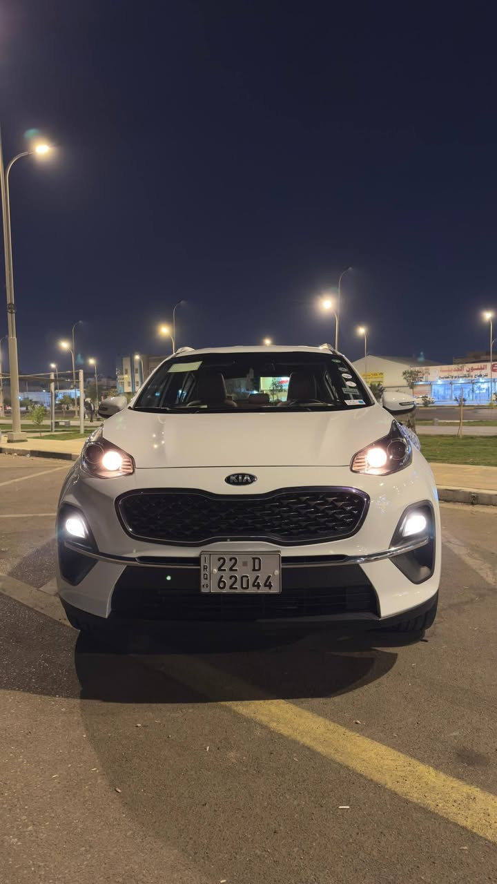 السلام عليكم ورحمة الله وبركاته
سبورتج موديل ٢٠٢١ جديده ماشي ٣٣ الف فقط
سنويه جديده وهزه  2031 
السعر ٢١٨. ورقه
وبيه مجال اتصل وتدلل ***********
