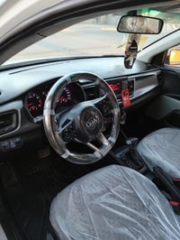 كيا ريو • ٢٠١٩ • تكسي