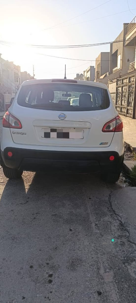 سیارە NISSAN QASHQAI 2012
سەیارەکە کلین تایتڵە بێ دعمە زۆر خاوێنە پشت لۆ پێشی کەپسە بێ عەیبە 
گێر و مەکینە بەشەرت 
سەنەوی نوێنە و چار تایەی نوێی لەسەرە
سەیارەکە بێ مەسروفە. 
رەقەم تەلەفۆن:[7149241 0750] أربيل, العراق


**إذا كنت صاحب هذا الإعلان وتريد حذفه لأي سبب، رجاءا أرسل رسالة إلى الدعم الفني**