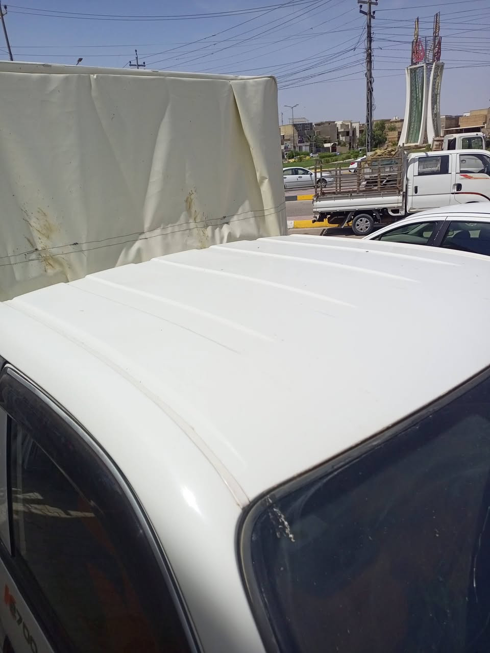 سلام عليكم 
كيه بنكو 2019مفتوح سياره حلوه وجاهز
سياره كفاله كير محرك اكسن حداديه تخم تاير
 بيه  شويه باب الصدر والربع شويه صبغ       

مكاني كربلاء.        ملاحظه المحجر والجادر مو وياه 
***********
