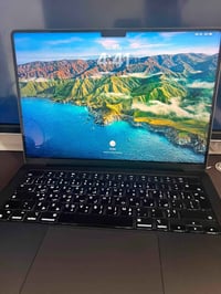 ️ للبيع (MacBook Pro 14” M3 Pro (2023 RAM 18 GB  SSD: 512GB  شاشه 14.2...