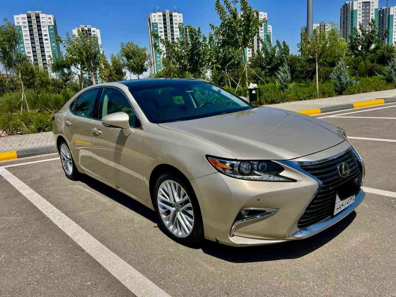 Lexus es350 
2018/6 
Ultra luxury 
فول مواسەفات 
پانۆراما 
کوشن سارد و گەرم و میمۆری 
سوکان هیتەر و میمۆری 
پەردە 
دەبڵ عەدەسە 
حاسە پێش و دواوە 
ڕاداری پێش و ئاوێنە و خەتی جادە 
سنوق کارەبا (شەفت) 
۸۲ هەزار کم ڕۆشتوە 
بێ بۆیاخ و بێ تەعدیل 
سەنەوی و ژینگەی تا ۲٠۳٠ تازەیە 
ڕەقەمی سلێمانی
سعری ۲۳٠ وەرەقە و مەجالێکی کەمی تیایە 
تکایە موشتەری نیت تەلەفون مەکە 
٠۷۷٠۱٠۸٠٤٥٠ السليمانية, العراق
