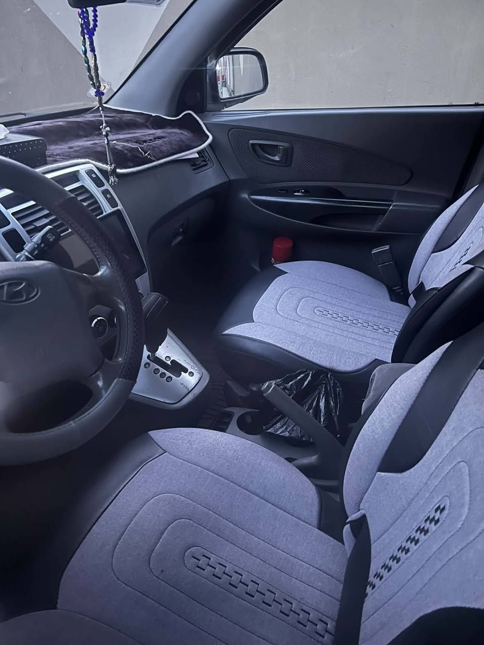 توكسن 2008 
مكينة رخاوه انطيها فحم وهاي صارلها اكثر من سنة بيها رخاوه والله هسه شغاله مابيها شي وتراي وين ما يعجبك 
كير طخم شرط تبريد شرط 
ضرر قبغ صندوق 
وصفحة نفر فقط بخ بدون معجون 
رقم تأخذ اجنبي بسمي 
شرط الوكالة وتحويل 
سعرها 102 وبيها مجال بسيط 
مكان سيارة موصل


**إذا كنت صاحب هذا الإعلان وتريد حذفه لأي سبب، رجاءا أرسل رسالة إلى الدعم الفني**