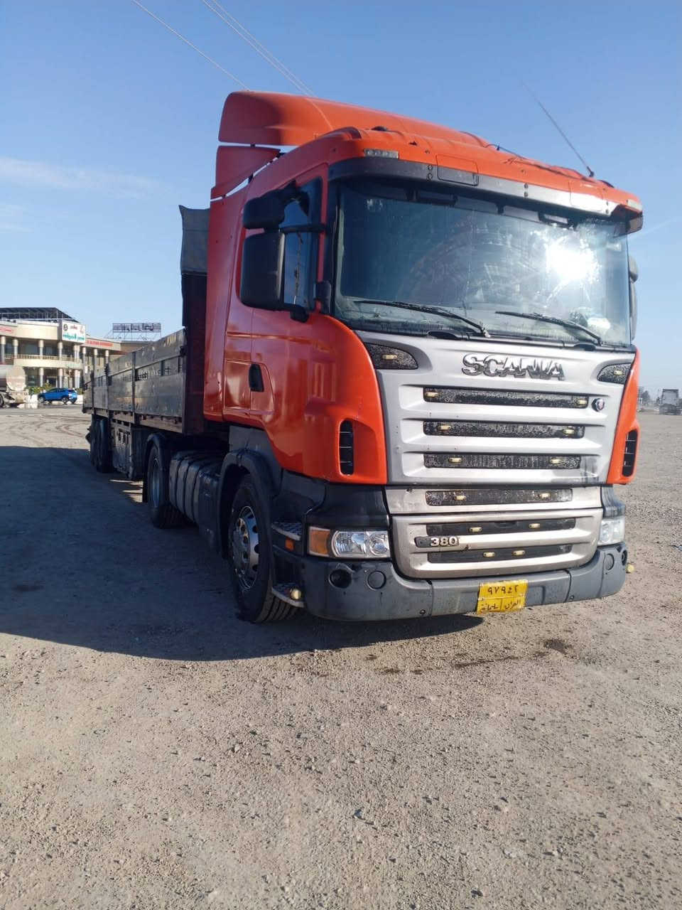 سكانيا ٢٠٠٤ سلمانيه رقم دولي تستلم عربه جوبلس ثلاثة محاور السعر ٢٢٠ ورقه *********** /***********  أبو فهد
