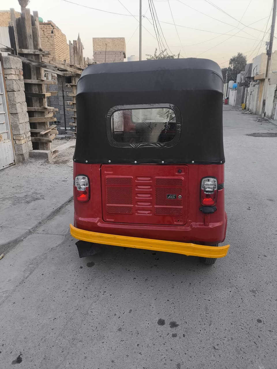 السلام عليكم تكتك تيفياس 2020 للبيع مكفوله اي نقص مابيه مصبوغه جماليه تكتك كامله گبل للشارع اوراق كامله مكاني بغداد زعفرانيه   سعر 4400 بيه مجال رقمي ***********
