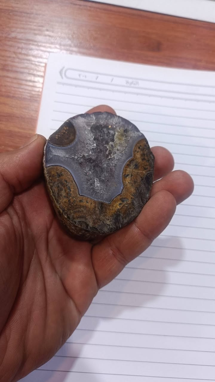 سلام عليكم حجر داوودي مال يمن خام ما ملعوب بيها قياس طول 8 سم عرض 6  مراوس بخاتم داودي يماني مكاني بغداد


**إذا كنت صاحب هذا الإعلان وتريد حذفه لأي سبب، رجاءا أرسل رسالة إلى الدعم الفني**