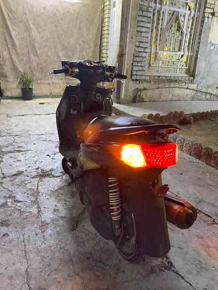 السلام عليكم دراجه سكنس فحل نوزل خطين مكفوله نقصه بس تريشه صفح للبيع مكاني بغداد  سعر (700 ) وبيه مجال
 رقم بي واتساب ***********
