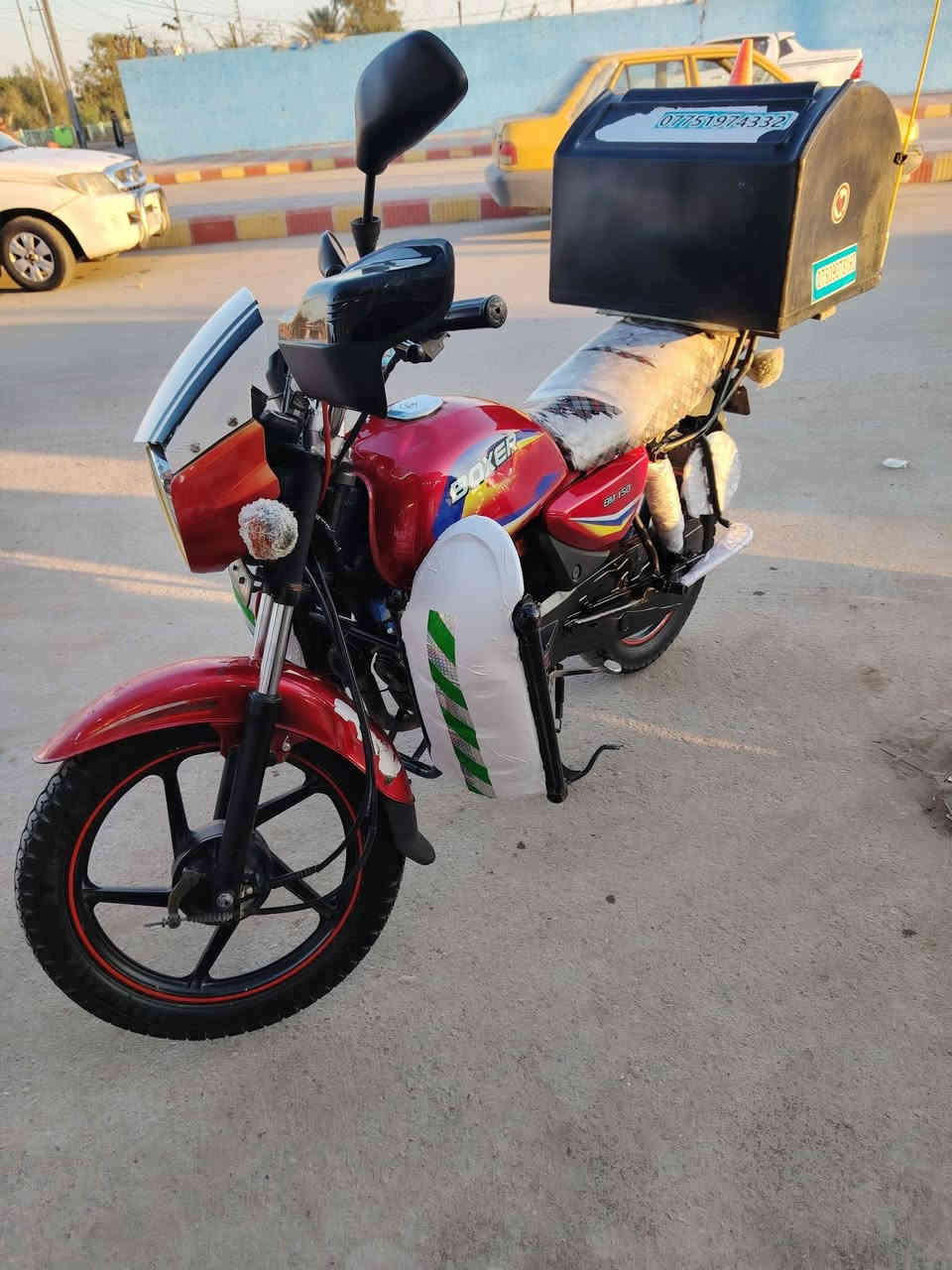 سلام عليكم دراجة لبيع مديل 2020 أوراق كاملة و دراجة مكفولة بعدهة على البلاد المكينة ما مفتوحة سعر 1300 بيهة مجال *********** مكان ميسان على الشرقي
