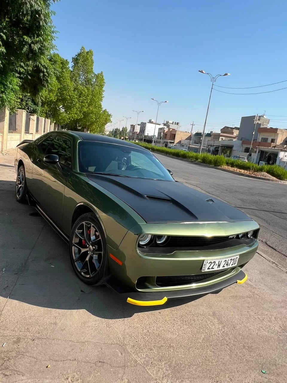 dodge challenger 2023last call V6
اصفات Sxt و مواصفاته معروفه 
٤تايرات و ويال كلهم جديده 
قبل اسبوع بدلت دهن محرك و الگير 
سياره مابيهه ولا دينار مصرف 
كير و المحرك و تبريد كهربائي كلهم بشرط حتى حجر بيئه موجود بيهه 
موبايل /***********موجود بيهه بس واتس اب و فايبر 
سياره ماشيه ٣٧الف 

مكان السياره /أربيل 
السعر /١٤٩ورقه و بيهه مجال 
مواصفات (و سياره ٢ويل مو دبل اكسل مرغوب )
سماعات alpine
تحديد سرعه 
تشغيل عن بعد 
تسجيل car play

