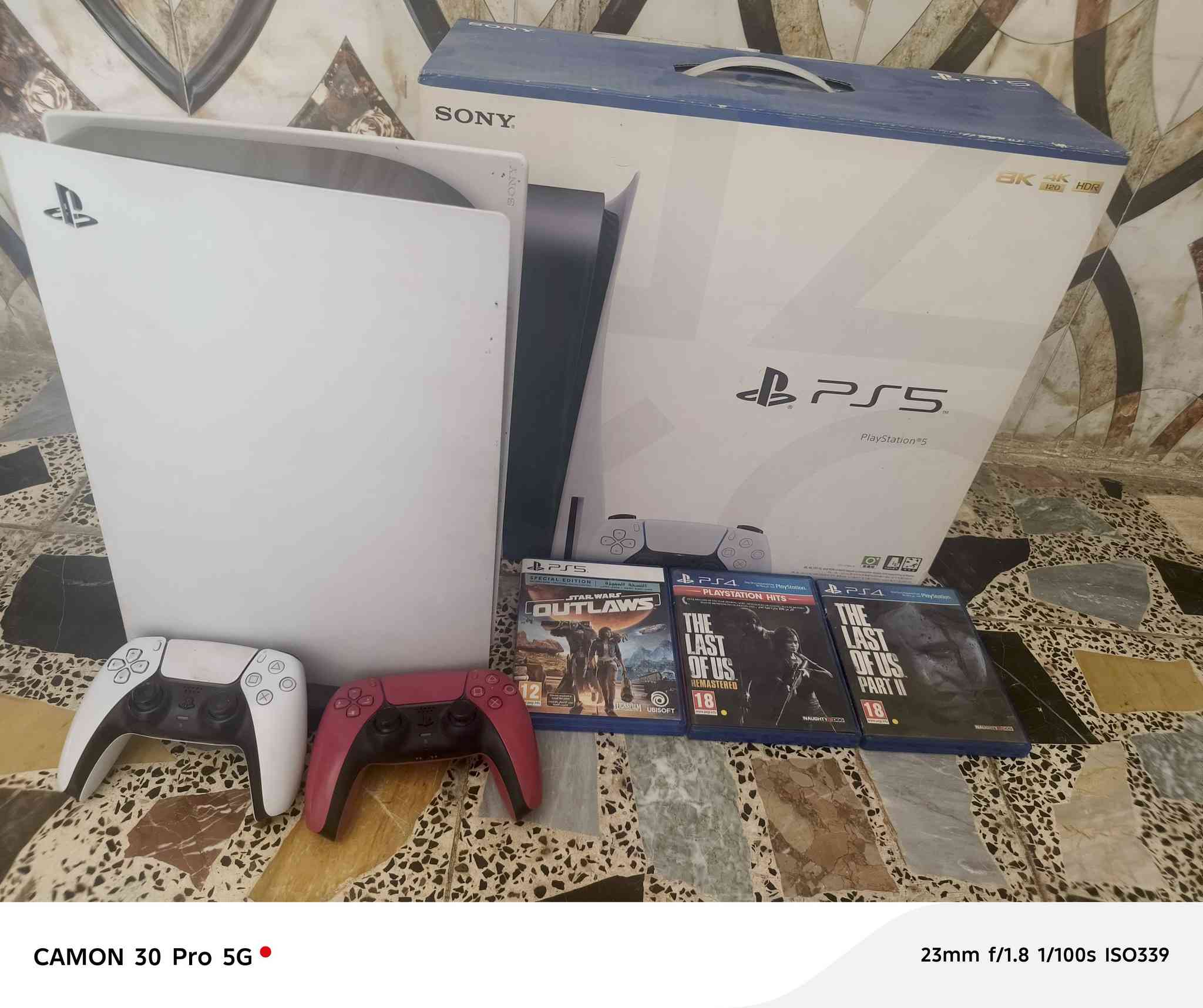 🎮 للبيع جهاز PlayStation 5
الجهاز بوضع الشركة ونظيف جدًا ✨
استخدام قليل وخالي من المشاكل ✅

📦 المحتويات:
🔹 2 جويستك
🔹 3 أقراص ألعاب
🔹 كامل الملحقات موجودة

💵 السعر: 700 الف
📌 بي مجال بسيط جدًا للجادين فقط

📍 المكان: بغداد

للمهتم مراسلتي خاص 📩


**إذا كنت صاحب هذا الإعلان وتريد حذفه لأي سبب، رجاءا أرسل رسالة إلى الدعم الفني**
