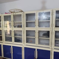 رفوف المنيوم  + فاترينات ٢ المكان بغداد التواصل خاص او الاتصال ٠٧٧٣٨٣٠...