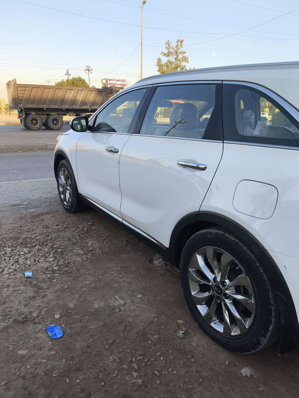 كيا سورنتو موديل ٢٠رقم بغداد
للبيع او المراوس ب تيوتا هايلوكس
السياره كفاله ماعدا كارت قليل حافه البنيد جهه الايت 
تبريد تدفئه شغال 
حداديه جديده 
مكان السياره الديوانيه قضاء سومر 
السعر ٢٣٦
***********
