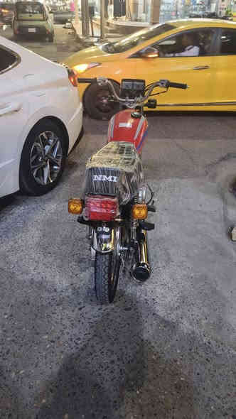 سلام عليكم دراجه ايراني البيع 2016طالعه بل 21 دراجه كفاله عامه تلفيس مافيلس دراجه شوفت عينك نضيفه بعدهه بريحت شركه جانت مخزونه وكيلهه سيد خلدون السعر 1500وبيهه مجال لطيبين ***********
