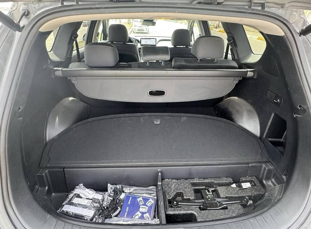 السلام عليكم سنتافيا 23 امريكي محرك 2500 فئة xrt ماشية 18 ميل السياره فول عده الفتحه داخله تقرير تعمل وتسير مكفوله كفاله عامه رقم ذي قار باسمي السعر 225 مكاني ناصرية ***********
