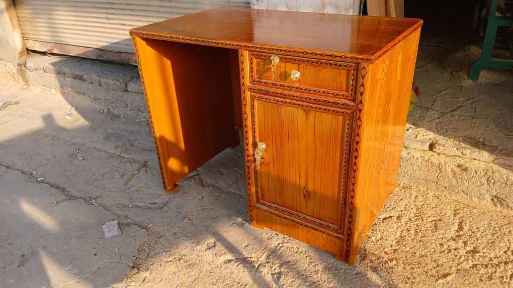 اللهم صل على محمد وال محمد وال محمد ..

نجاره عراقيه تسكام كافه الأخشاب..
وتصليح وترتيب وتغليف وصبغ كافه الأخشاب المستعمله..

نجاره سيد حيدر..واتساب *********** النجف, العراق
