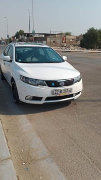 سيراتو ٢٠١١ • ١٦٠٠ • كفالة