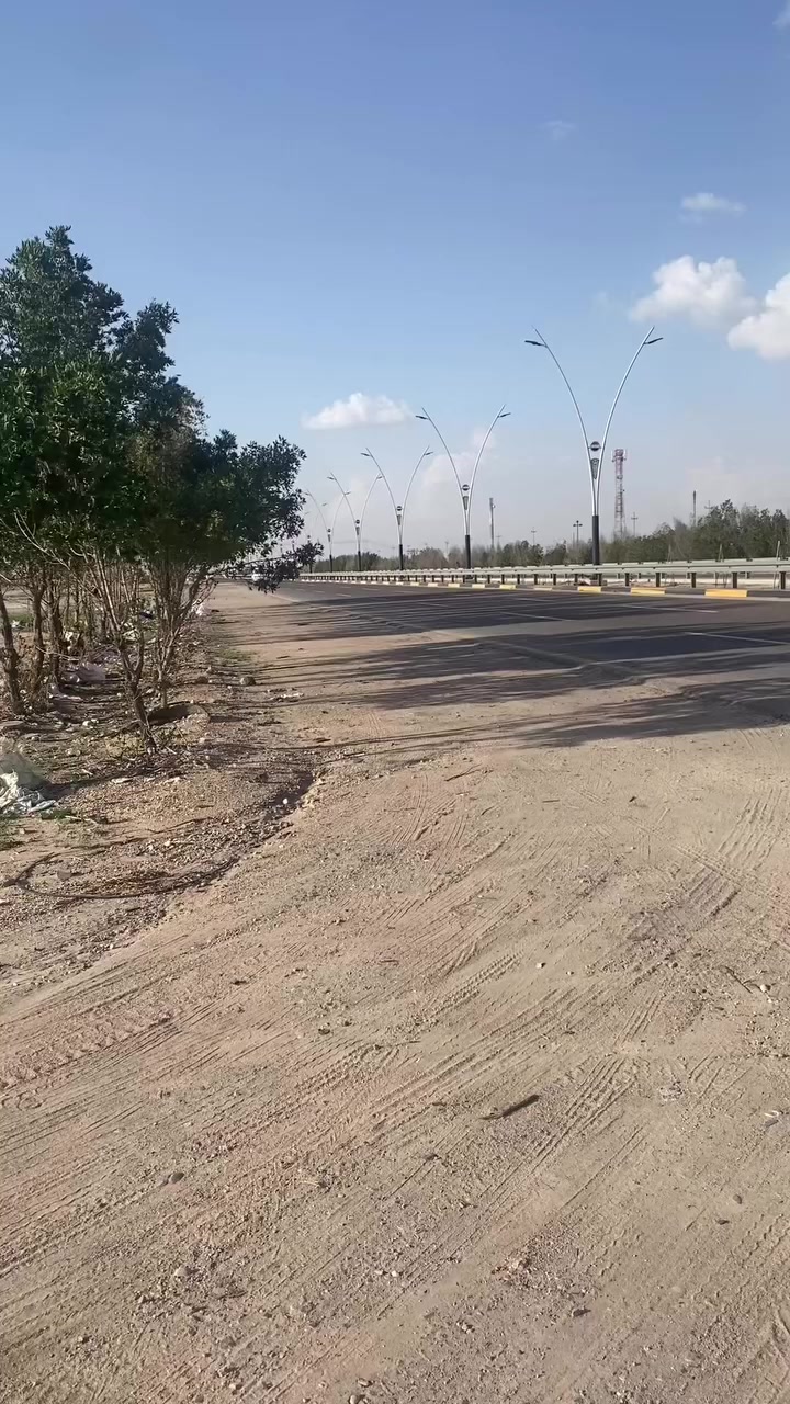 بستان للبيع 
مقابل البترو يم المحطه و المطحنه من يمهن وتنزل بشارع 
مساحته 1700 متر بي 40 نخله مشكل وبيهن برحيات وبي 10 سدر مطعم و بي حنه وبي صفصاف 
بي كهرباء ومكانه مرتب 
السعر 40 وبي مجال للشراي 
واتساب / ***********
هاتف / ***********
