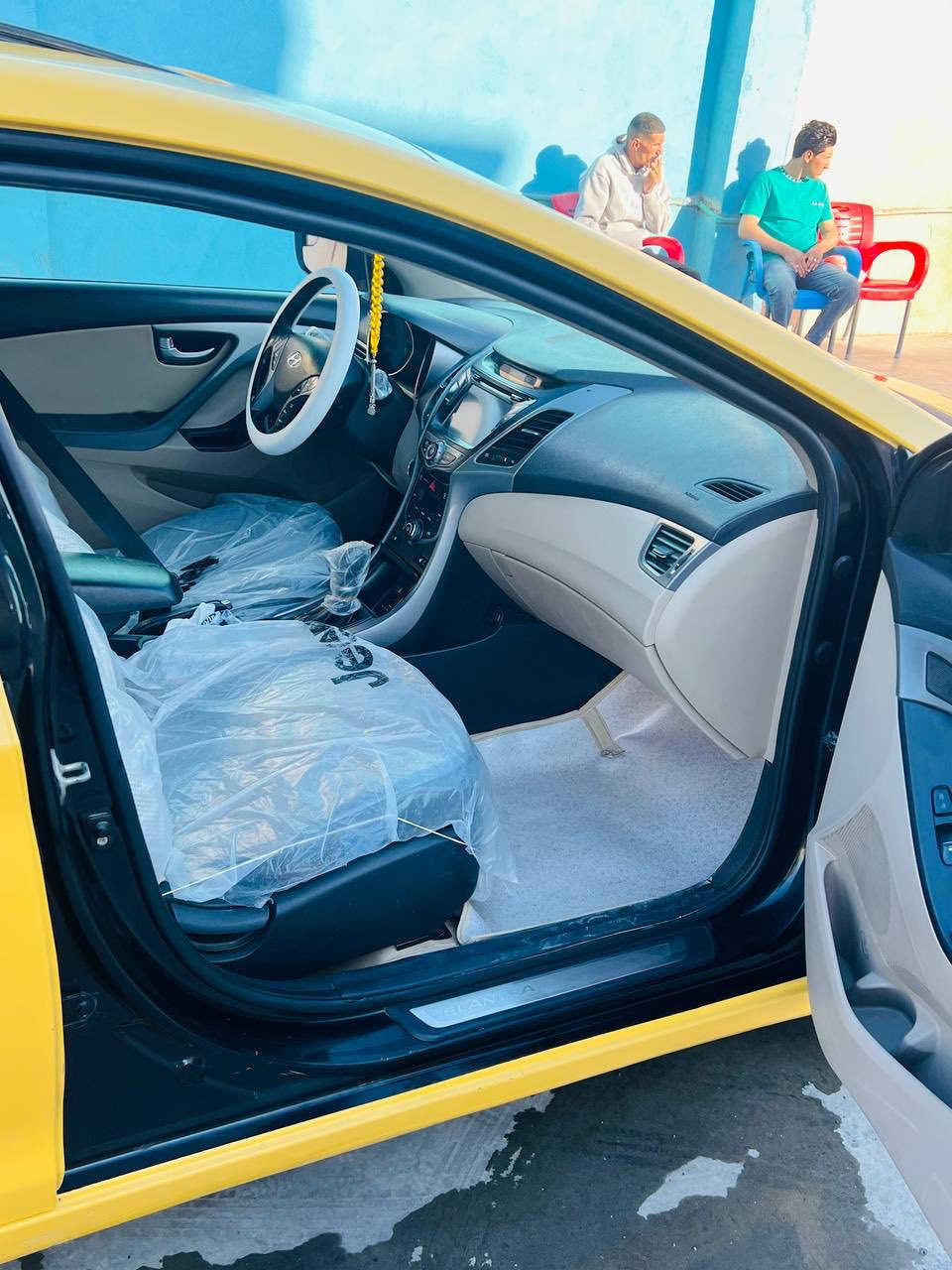 النترا مضلع 2016
وارد امريكي فول مواصفات 1/1

لد خلفي امامي دبل اشاره بل مري

كشن كهربائي تدفئه بل كشنات

شاشه بلاديه تبريد بيانو

دوشمه جديده تخم تاير 

منضومه غاز بس عاطله 

مكينه جديده دوش تخم تاير

ضرر المكينه شافطه مي فقد 

السعر ب 135$وبيه مجال الشراي يدلل

مكان السياره بغداد السايحي قريب عله مدرسه مصقط

‏***********
