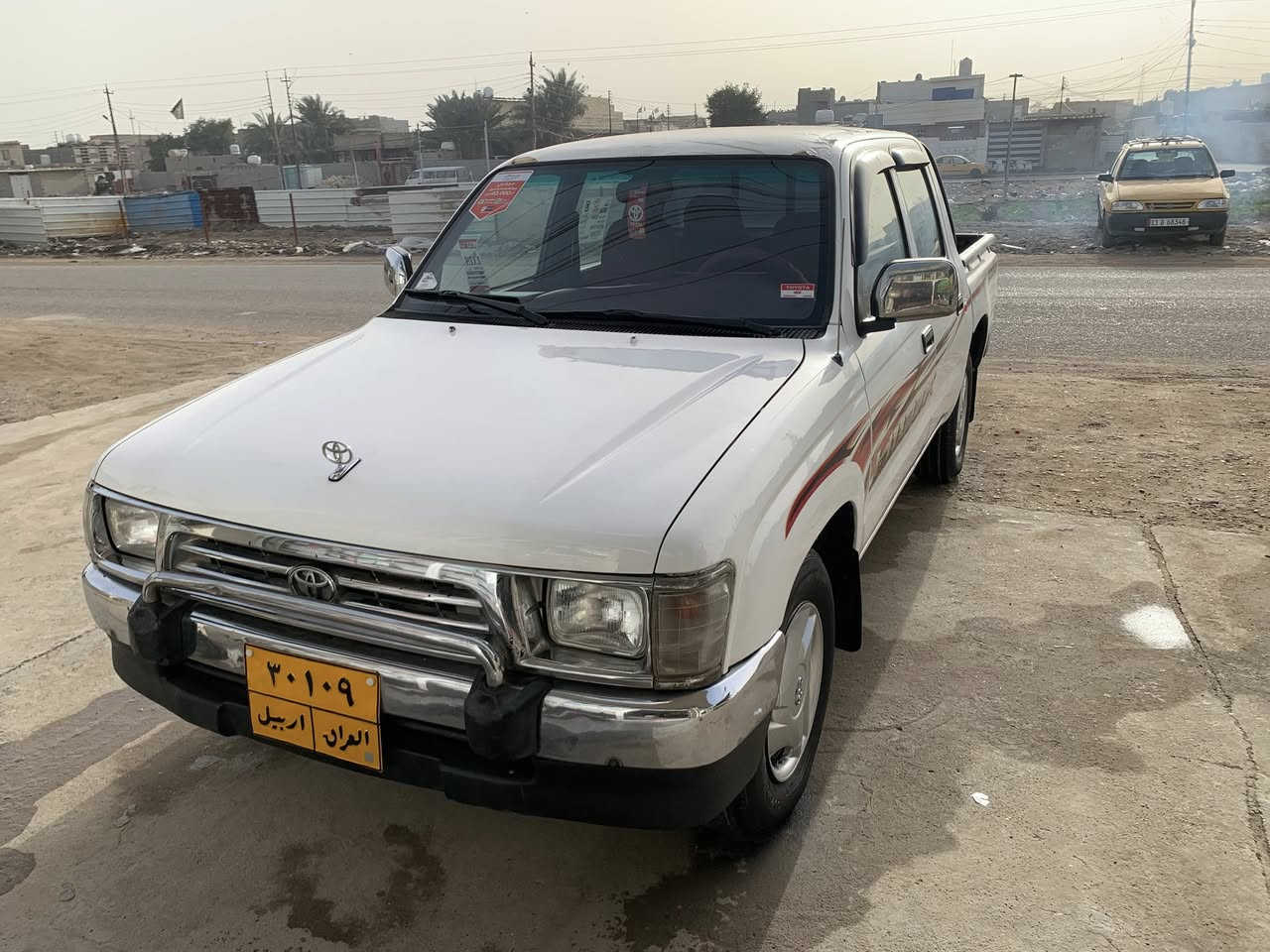 السلام عليكم للبيع جمرة مديل 2001داخل احمر جام كهرباء رقم شمالي تحويل مباشر تخم تايرصدر بور بتريد مسجل كله جاهزة محرك وكير كفاله سيارة بيها رشات جماليه بدون ضربة مكاني بغداد وسعر 94مجال قليل ***********
