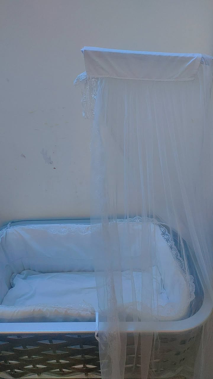 السلام وعليكم
سرير اطفال هزاز جديد السعر 50 وبي مجال


**إذا كنت صاحب هذا الإعلان وتريد حذفه لأي سبب، رجاءا أرسل رسالة إلى الدعم الفني**