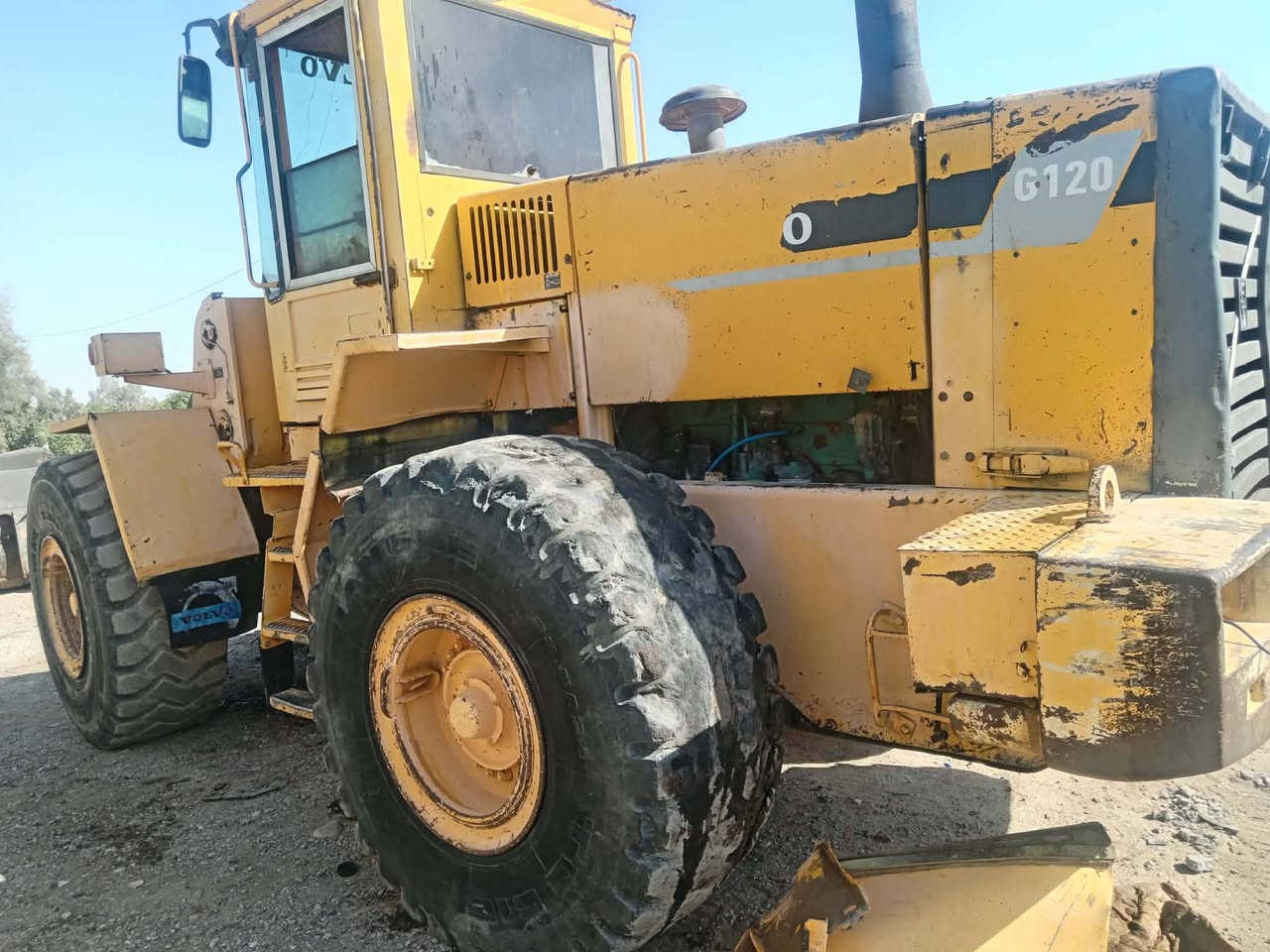 للبیع حجم 120Cمودیل 97بدون رقم 
***********
